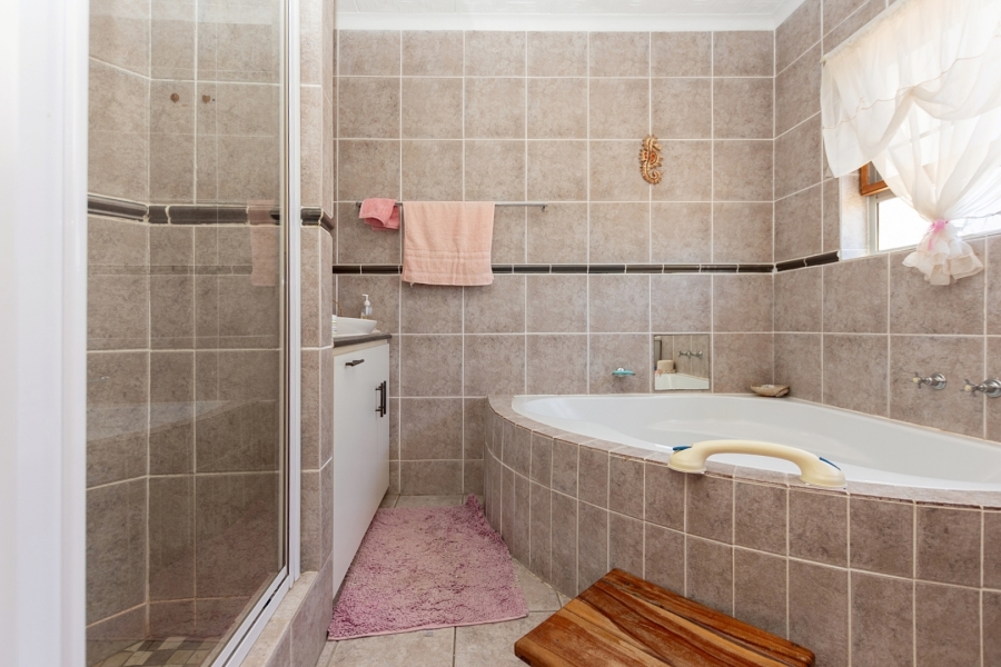 3 Bedroom Property for Sale in Laaiplek Western Cape